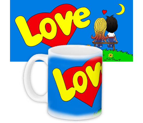 Чашка з принтом Love is... синя Чашка з принтом Love is... синя